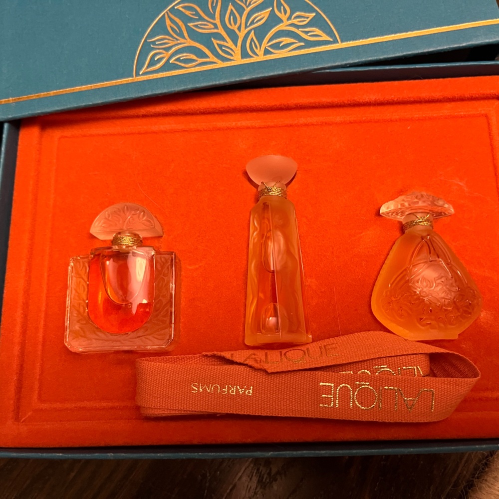 Lalique Marie Claude Les Introuvables 1994-1996 Miniature Perfumeu set